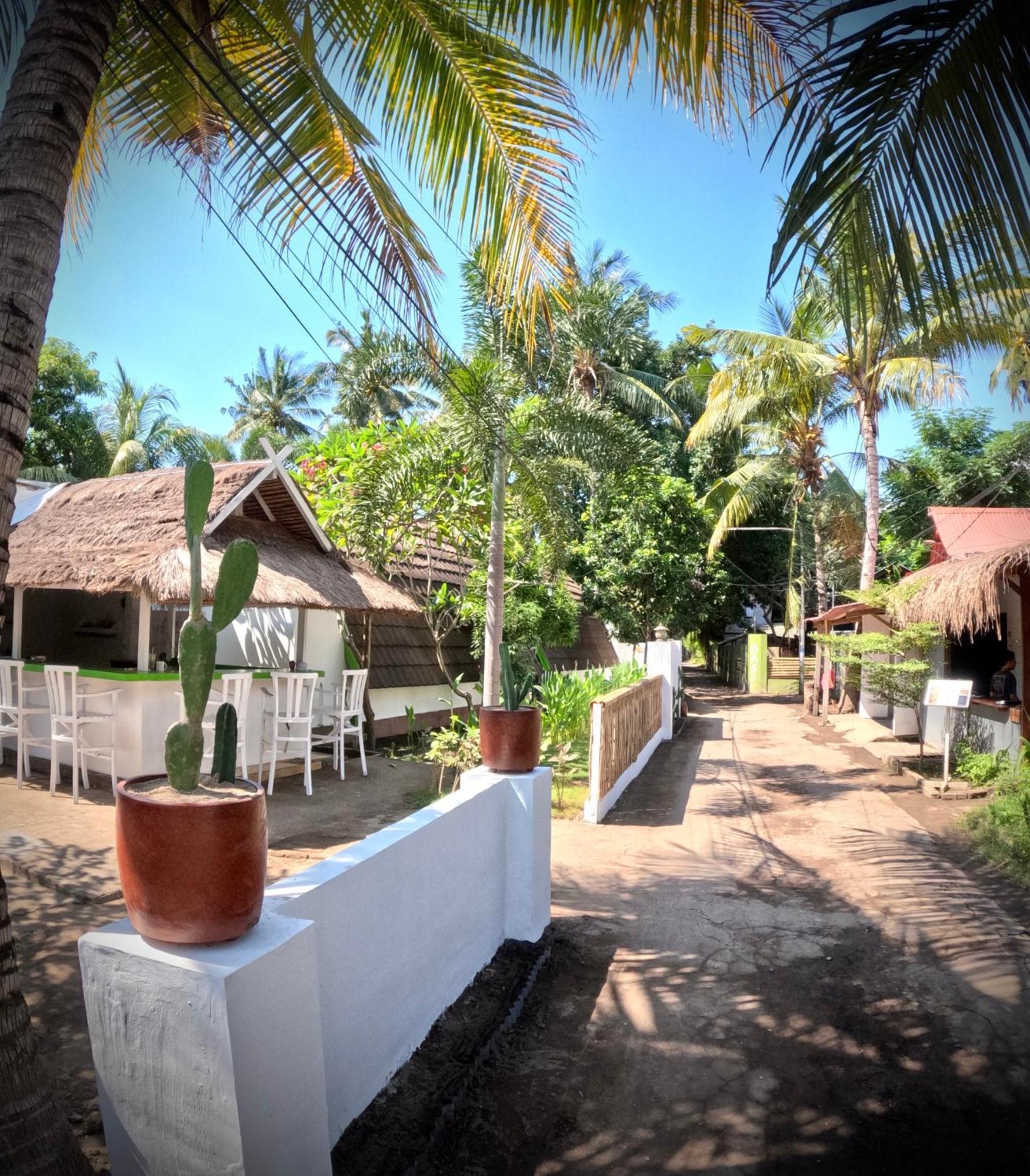 Kaktus Bungalow 2 Gili Air Buitenkant foto